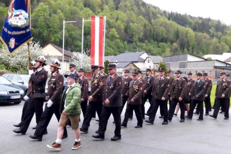 Florianifeier 2017 mit Fahrzeugsegnung in Weyer