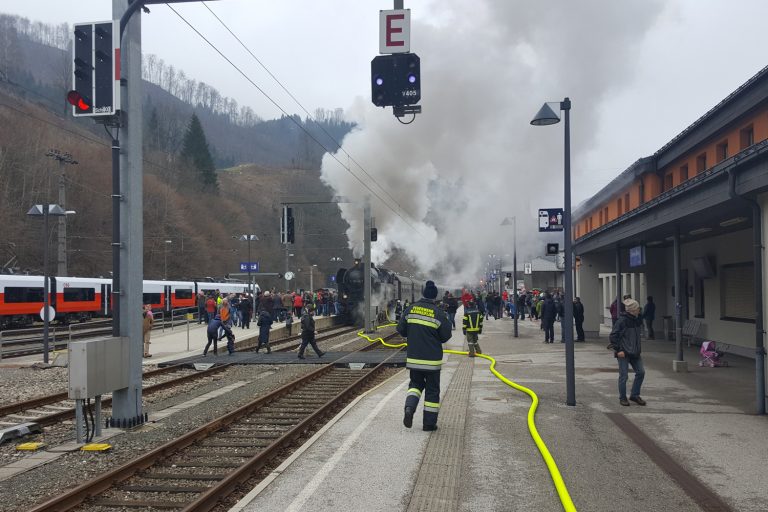 Befüllen einer Dampflok