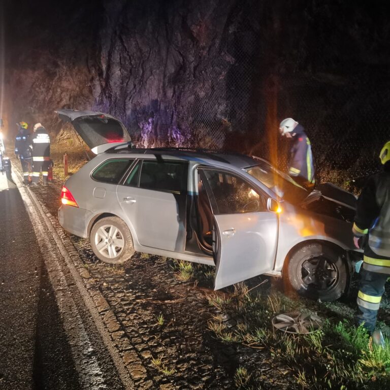Verkehrsunfall in den frühen Morgenstunden
